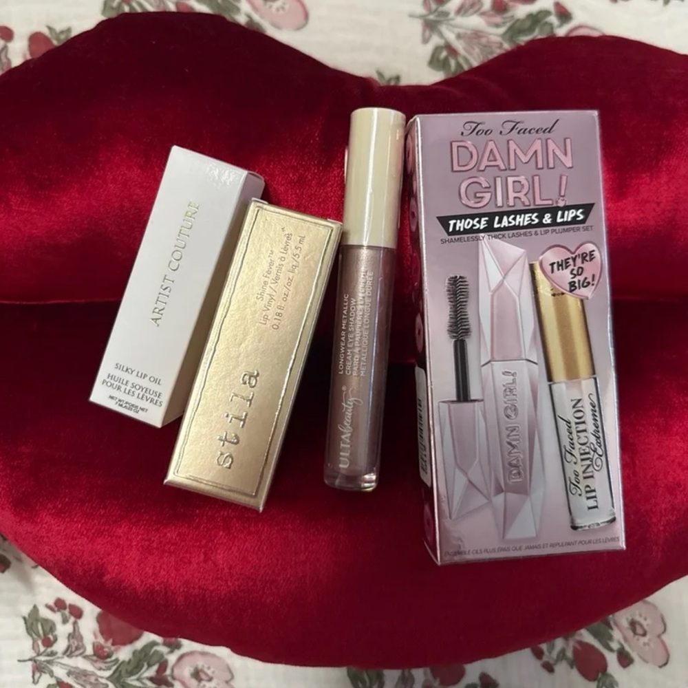 Too Faced Damn Girl Mascara and Stila Lip Gloss Set